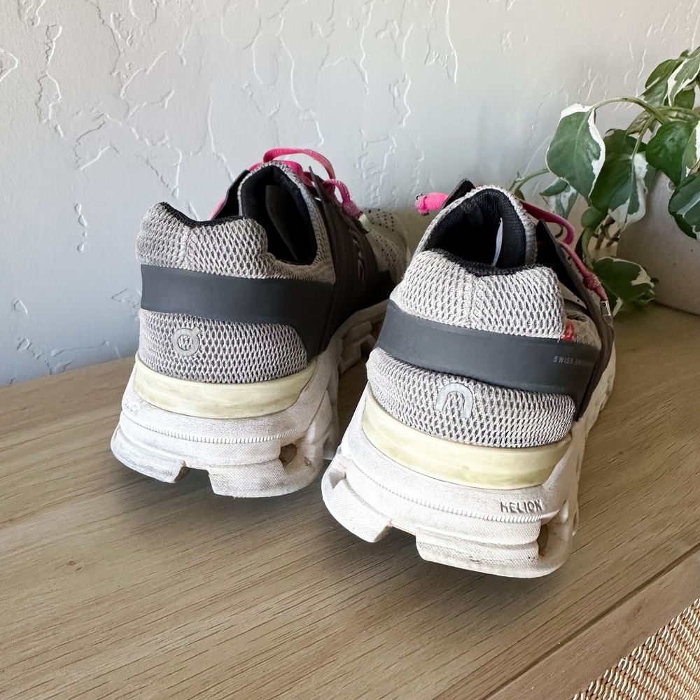 On Running | Cloudswift 3 Mesh Running Sneakers in Grey Pink size 8 - Picture 4 of 7
